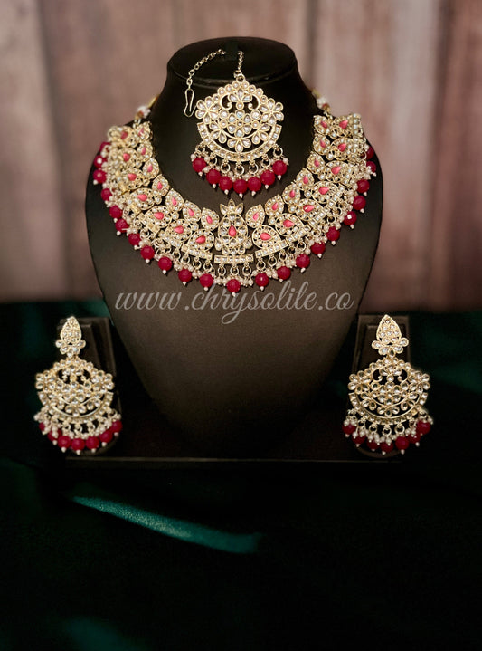 Mul Kundan Choker with Earrings and Mangtika