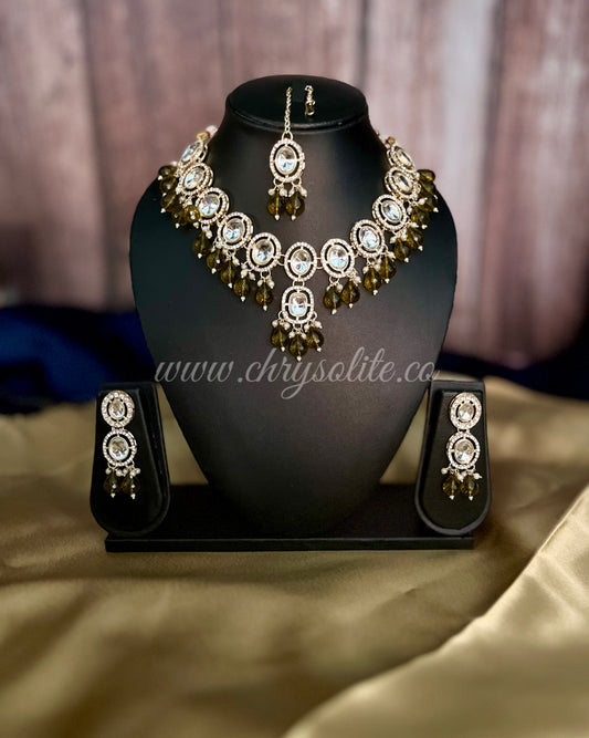 Kritika Kundan with Emerald Choker with Earrings and Mangtika