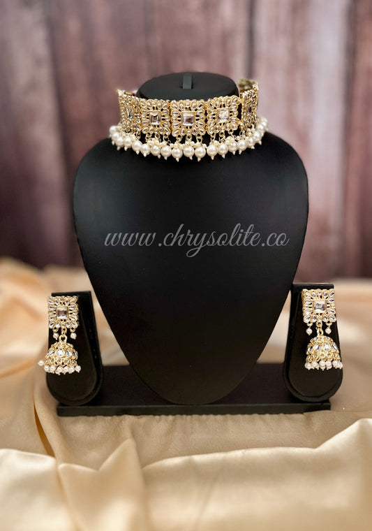 Ghritachi Kundan Choker Necklace with Earrings and Mangtika